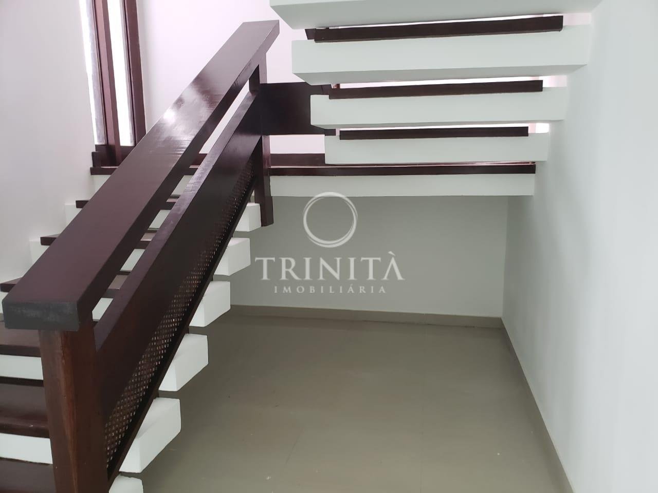 ESCADA DA SALA.jpeg