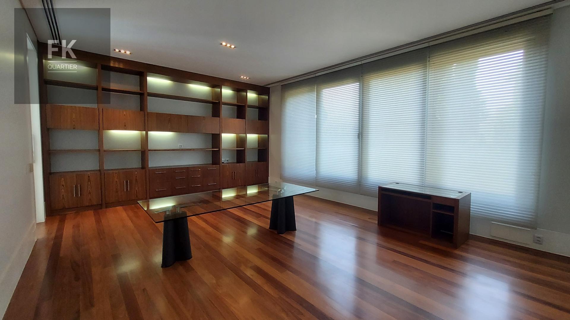 Casa à venda com 5 quartos, 5 suítes, 15 vagas e 1582m² no Alphaville Residencial Zero, Barueri (SP) — foto 8 de 30