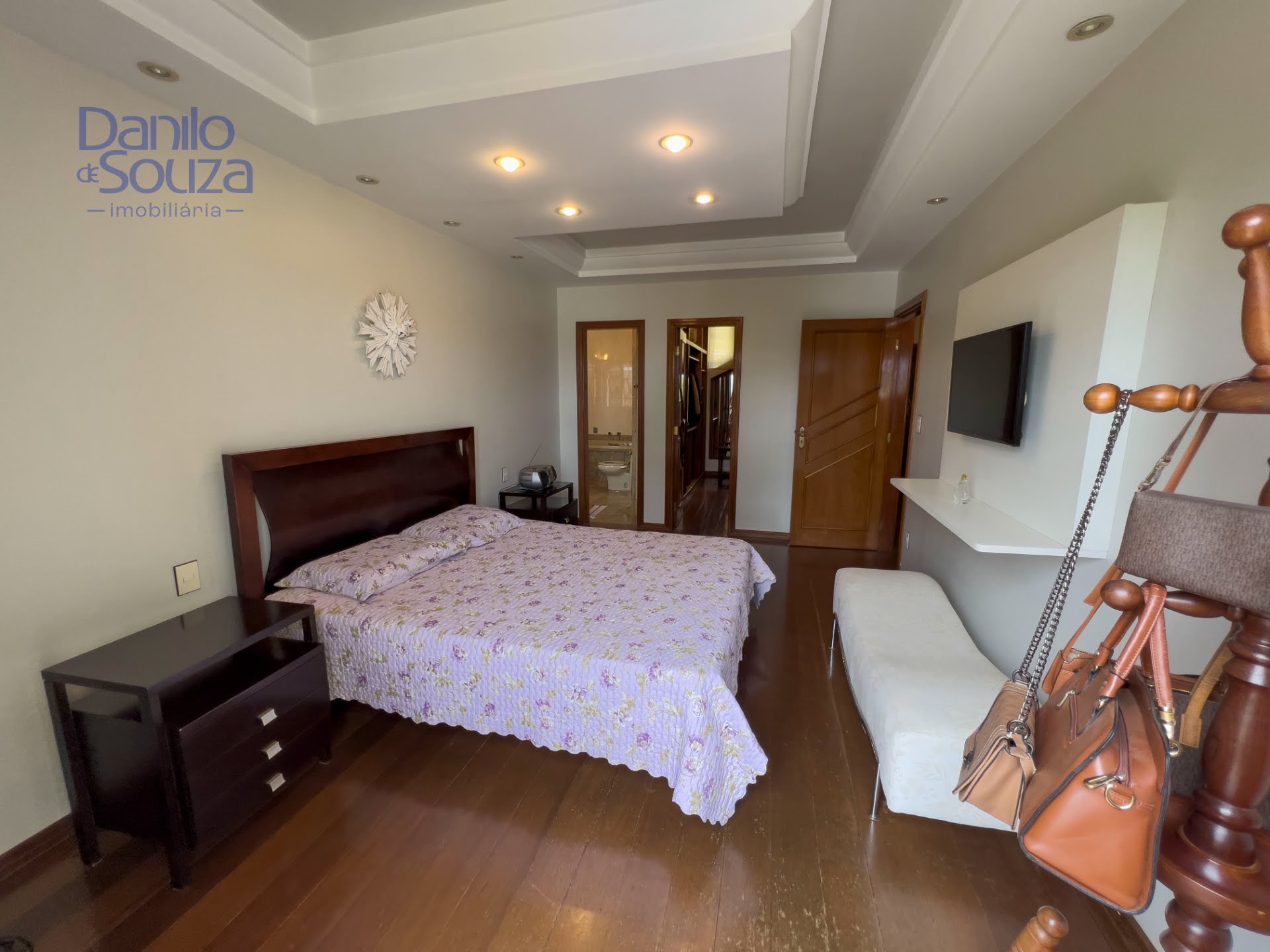 Casa à venda com 4 quartos, 2 suítes, 4 vagas e 576m² no Centro, Araxá (MG) — foto 16 de 24