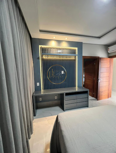 Casa 3 Dormitórios à Venda na Orla de Porto Seguro - R$3M