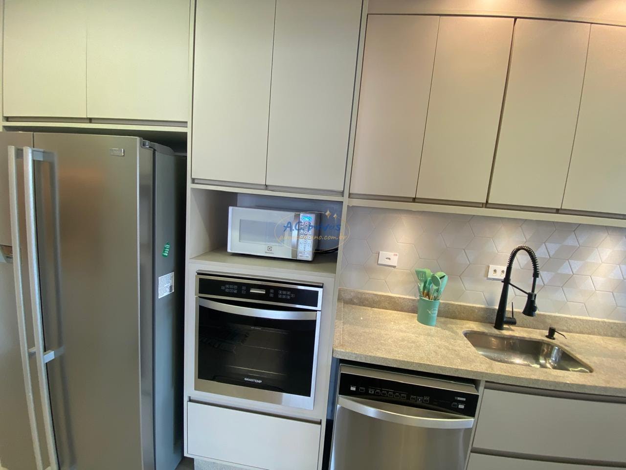 Apartamento à venda com 3 quartos, 3 suítes, 2 vagas e 145m² no Guilhermina, Praia Grande (SP) — foto 3 de 30