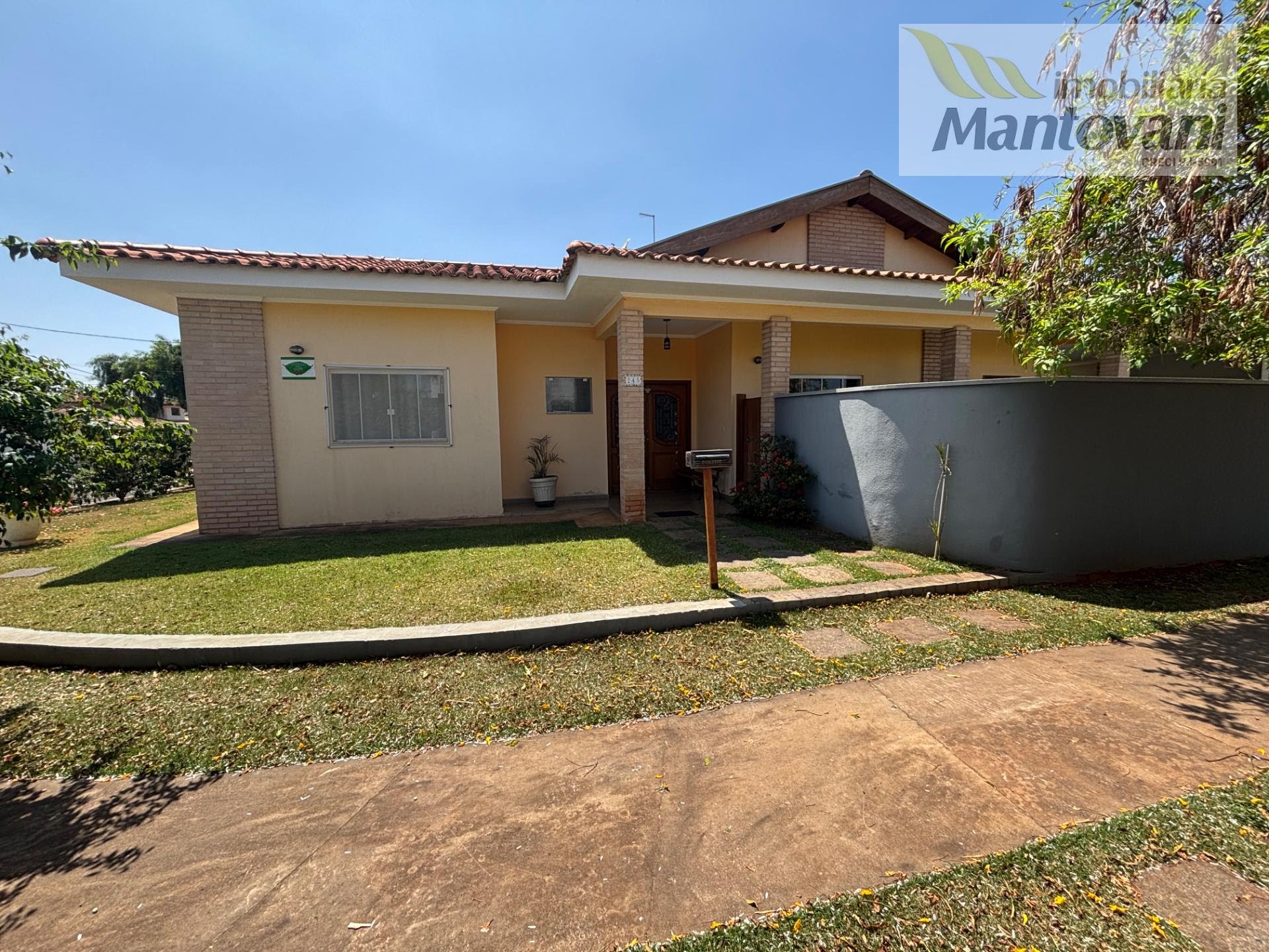 Casa à venda com 3 quartos, 3 suítes e 582m² no Parque Residencial São Marcos, Tatuí (SP) — foto 2 de 25