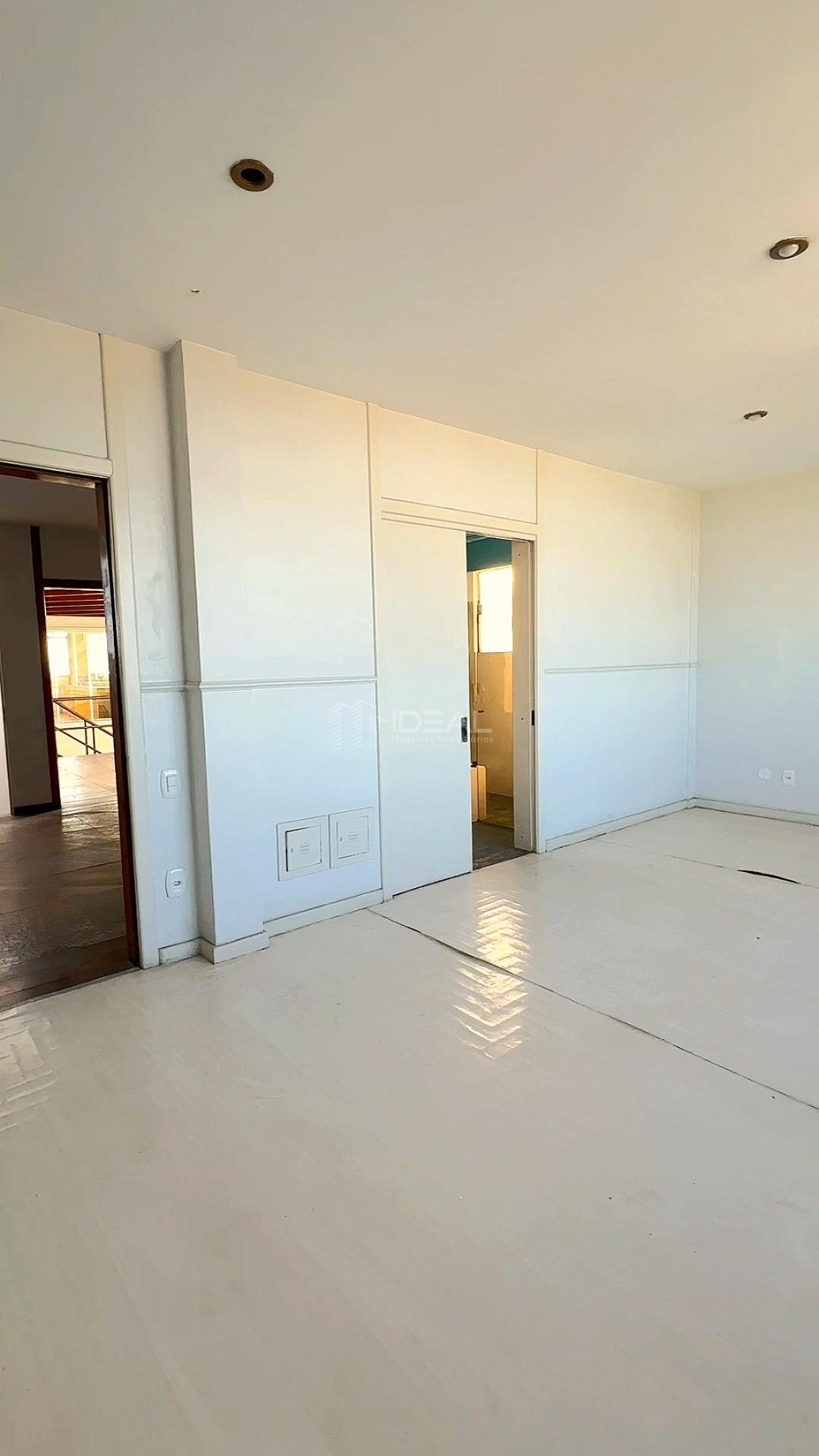 Apartamento à venda com 3 quartos, 2 suítes, 4 vagas e 378m² no Jardim Carioca, Campos dos Goytacazes (RJ) — foto 16 de 25