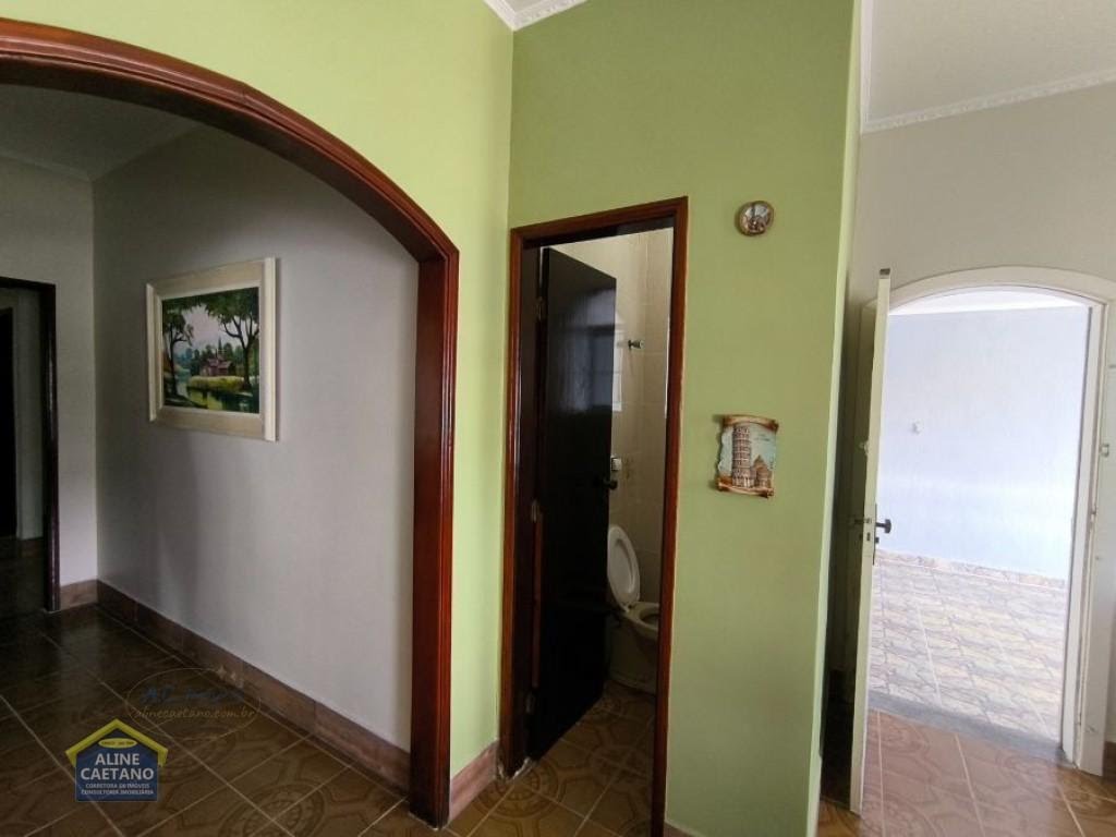 Casa à venda com 3 quartos, 1 suíte, 6 vagas e 257m² no Balneario Flórida, Praia Grande (SP) — foto 11 de 30