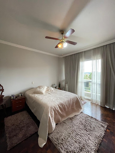 Quarto 1 com sacada