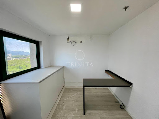 sala-trinitaimobiliaria-ceoexecutiveoffices-peninsula