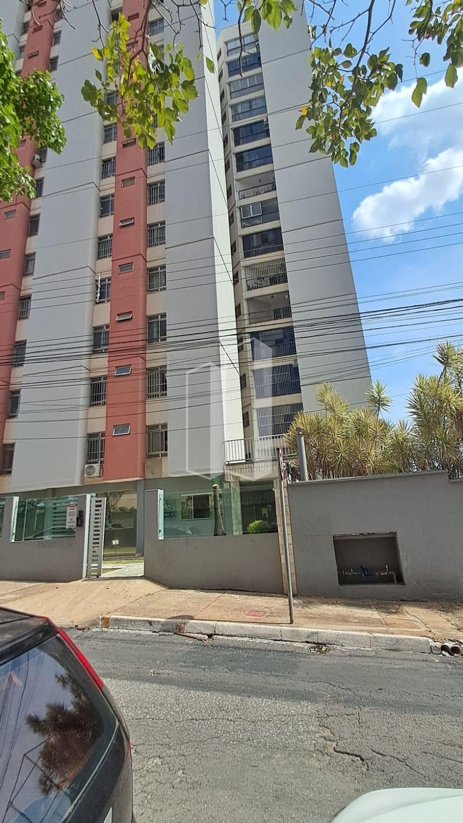 Apartamento à venda com 2 quartos, 1 banheiro, 1 vaga e 55m² no Jardim América, Goiânia — foto principal