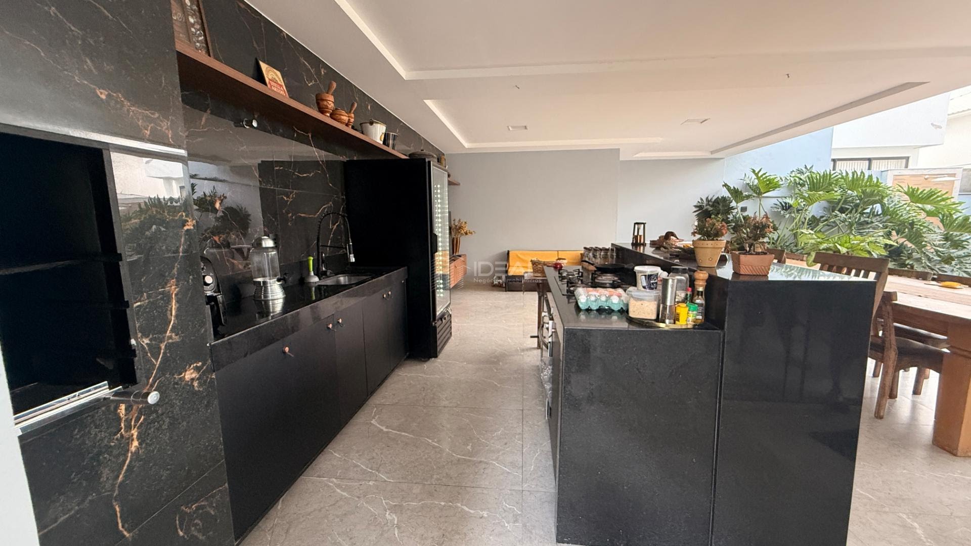 Casa à venda com 5 quartos, 5 suítes, 4 vagas e 400m² no Parque Rodoviario, Campos dos Goytacazes (RJ) — foto 17 de 30