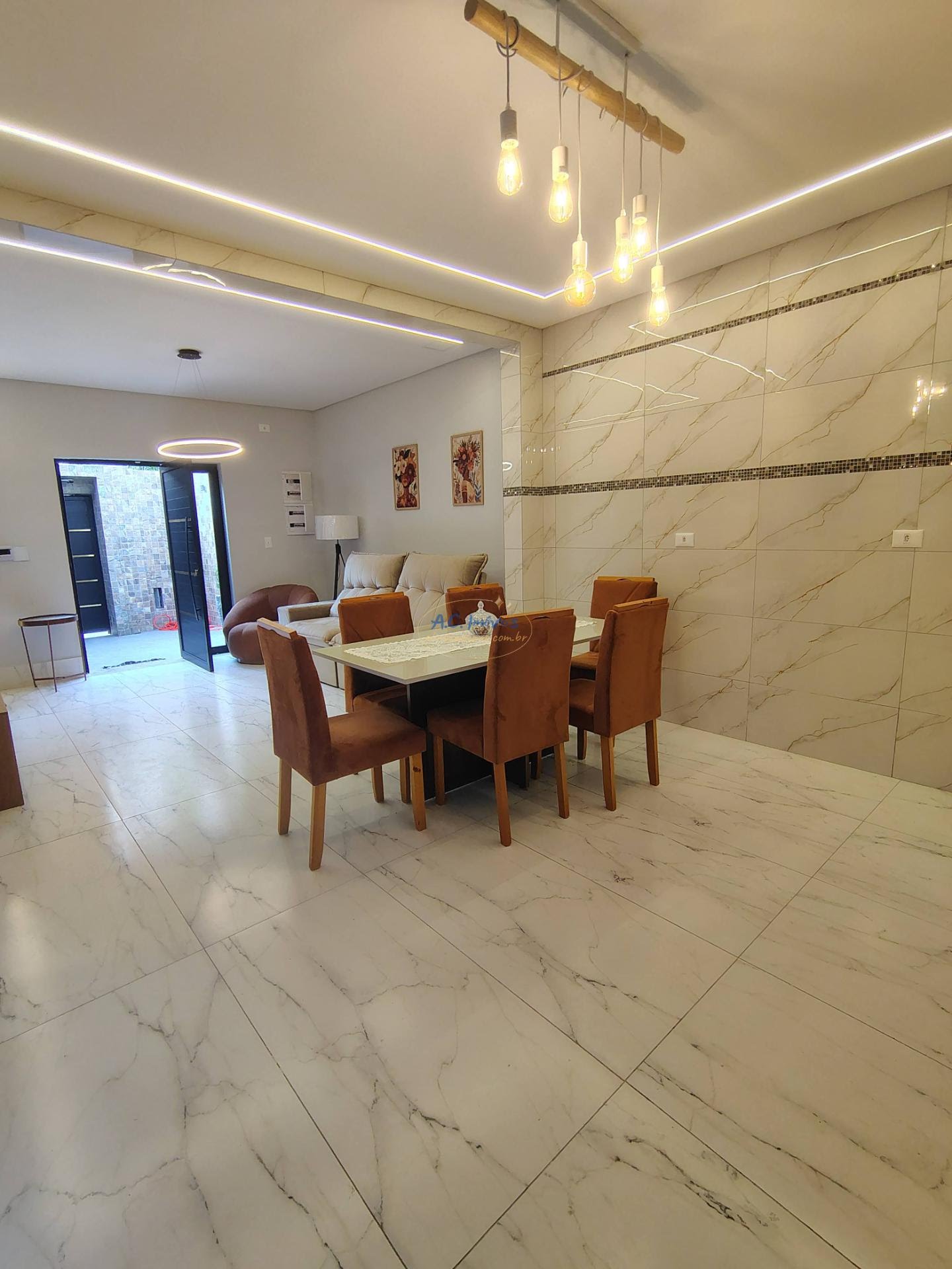 Casa à venda com 3 quartos, 2 suítes, 2 vagas e 157m² no Vila Caiçara, Praia Grande (SP) — foto 12 de 30