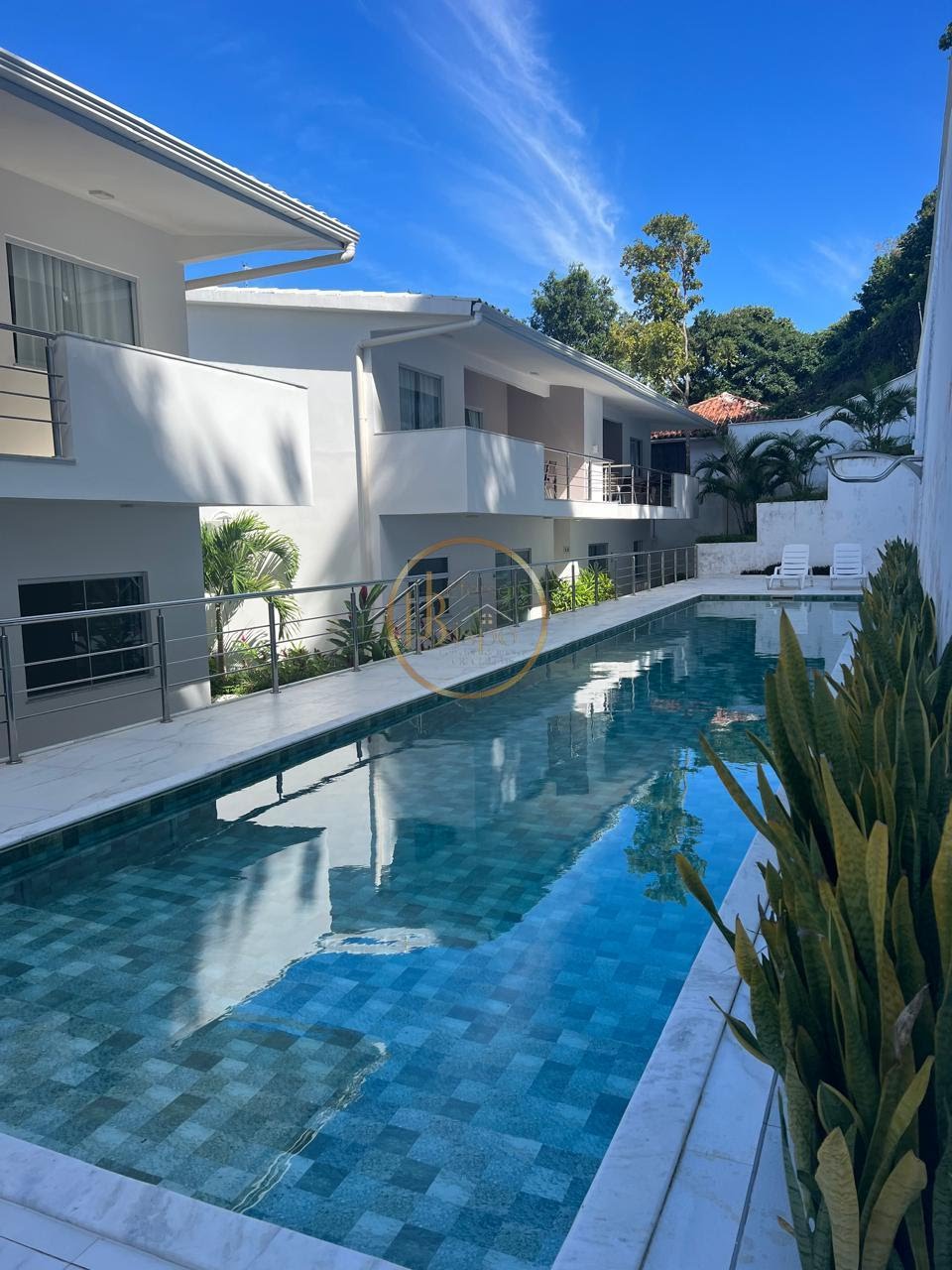 Apartamento à venda com 2 quartos, 2 banheiros, 1 vaga e 78m² no Village 1, Porto Seguro — foto principal