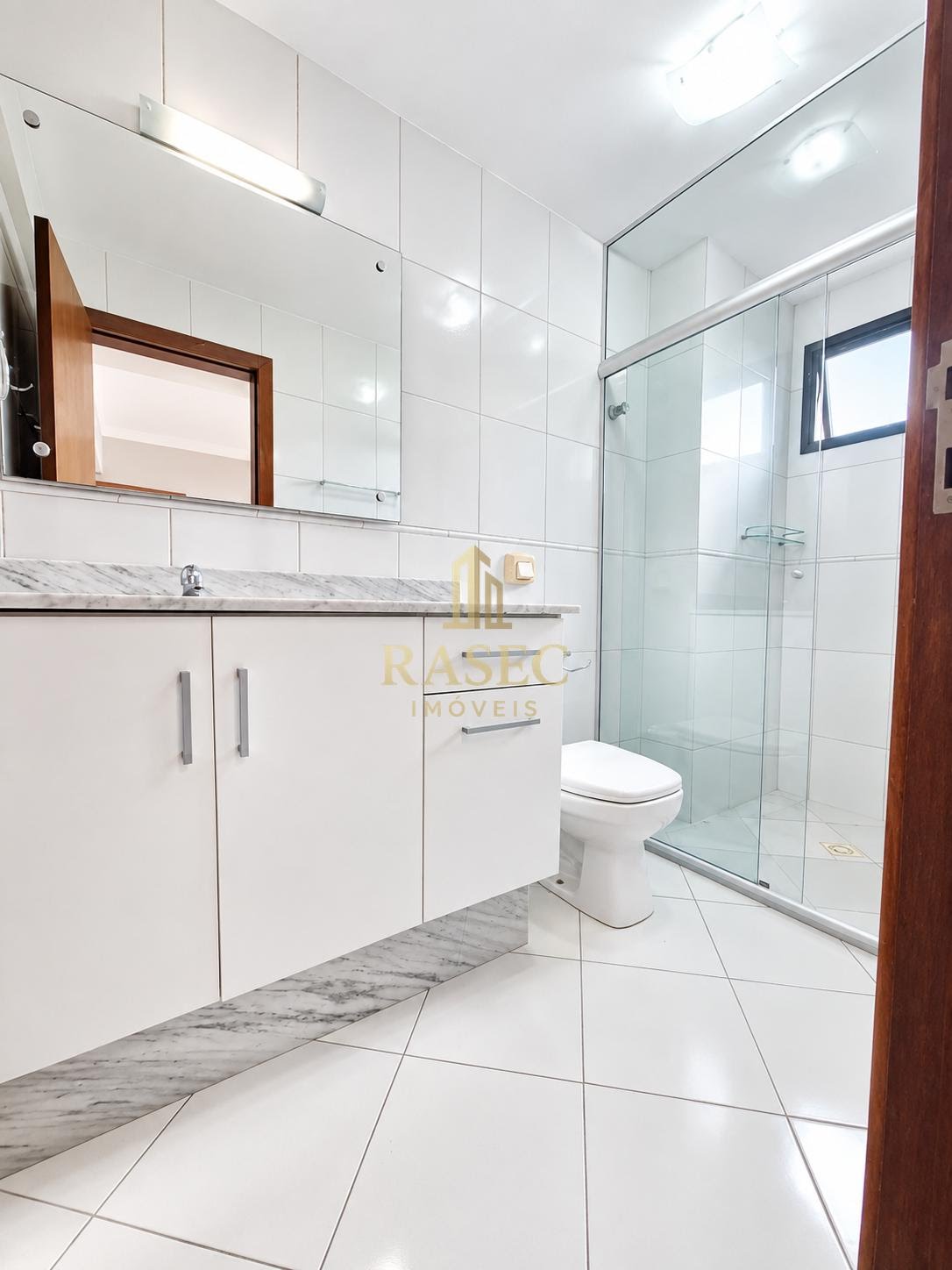 Apartamento para alugar com 3 quartos, 1 suíte, 2 vagas e 94m² no Centro I, Brusque (SC) — foto 14 de 18