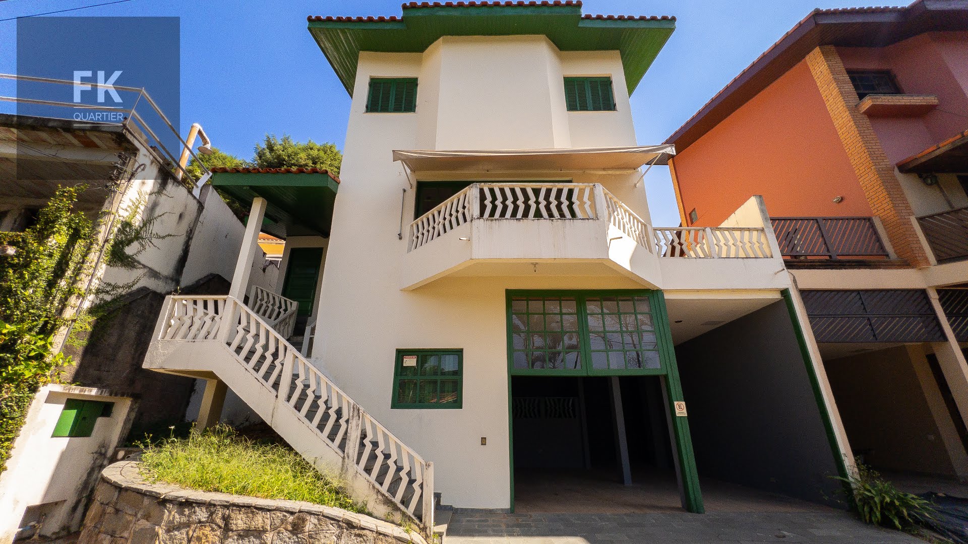 Casa à venda com 3 quartos, 4 banheiros, 4 vagas e 171m² no Chácara Pavoeiro, Cotia — foto principal