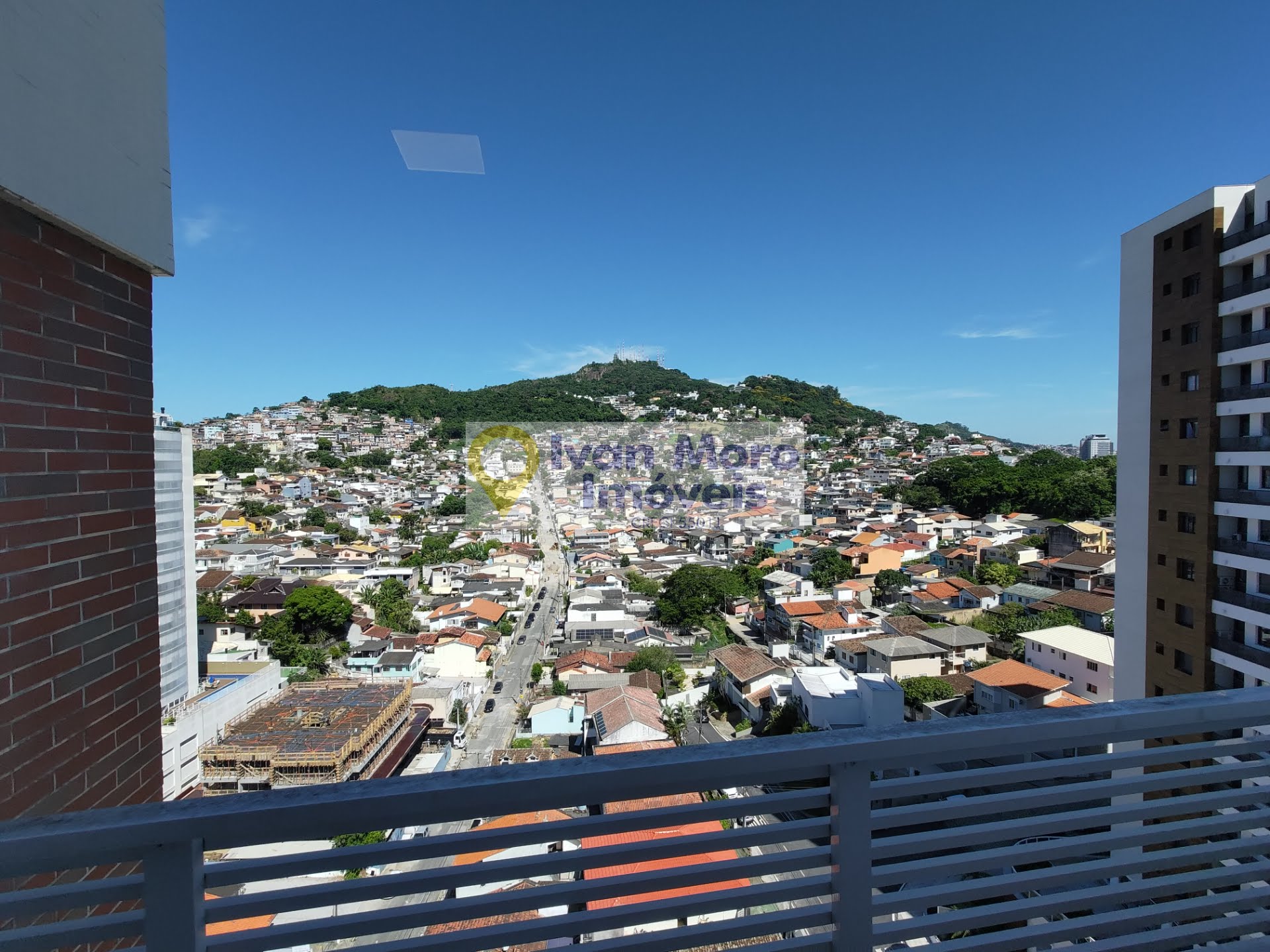 Cobertura à venda com 3 quartos, 3 suítes, 3 vagas e 220m² no Agronômica, Florianópolis (SC) — foto 18 de 30