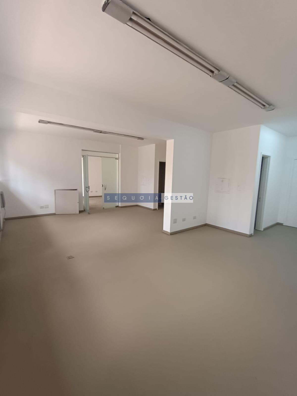 Comercial à venda com 3 banheiros e 123m² no Centro, Curitiba (PR) — foto 9 de 27