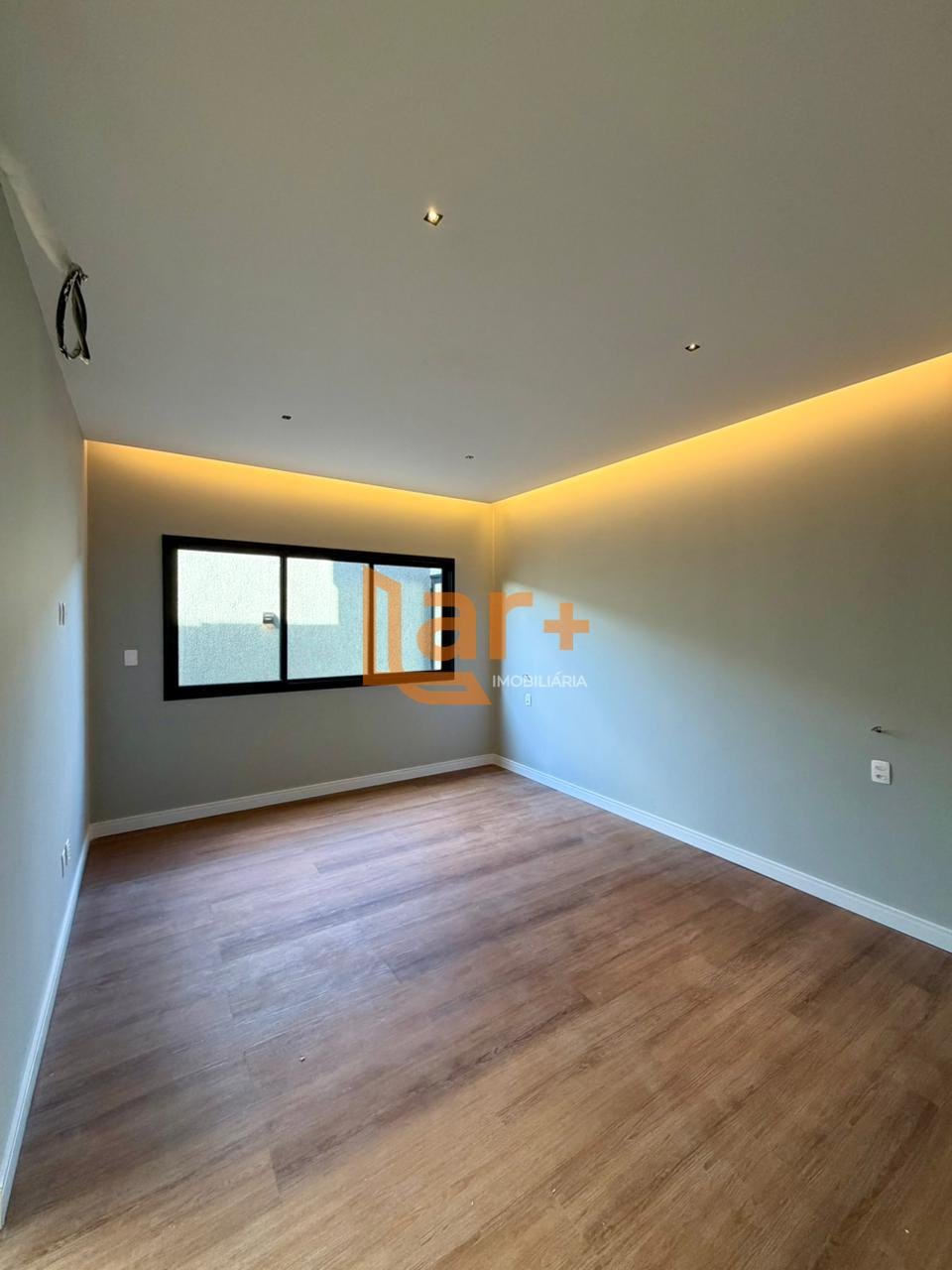 Casa à venda com 3 quartos, 3 suítes, 4 vagas e 212m² no Robalo, Aracaju (SE) — foto 6 de 13