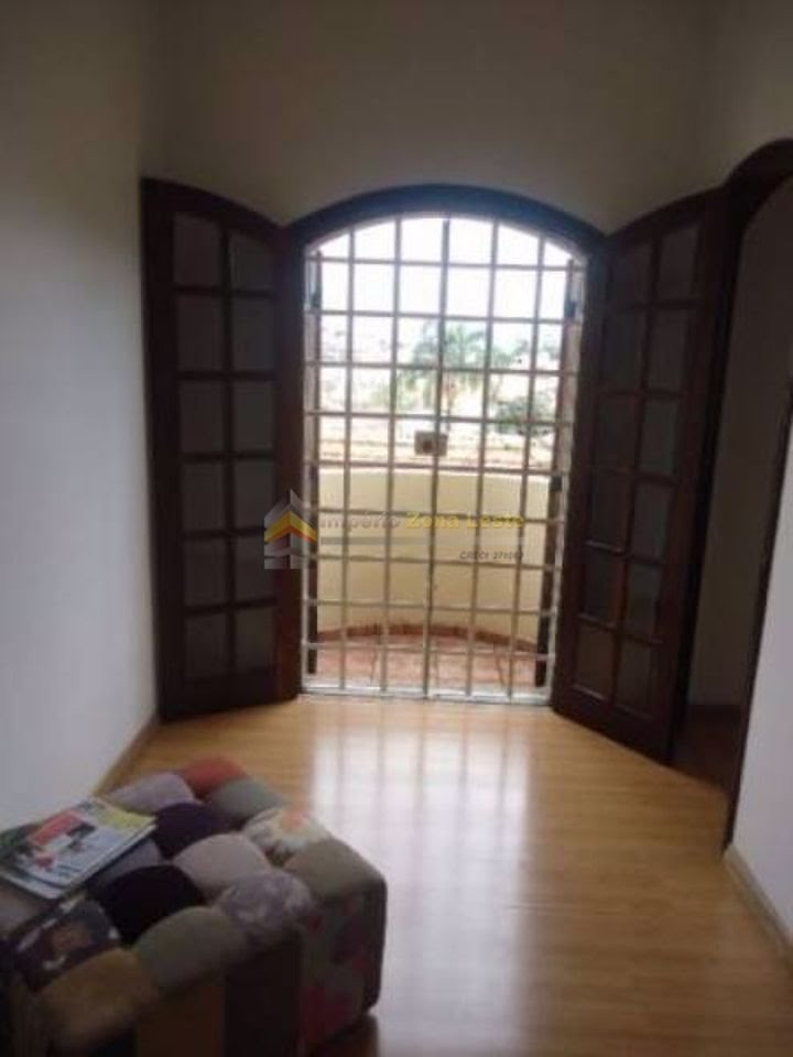 Sobrado, 3 quartos, 297 m² - Foto 9