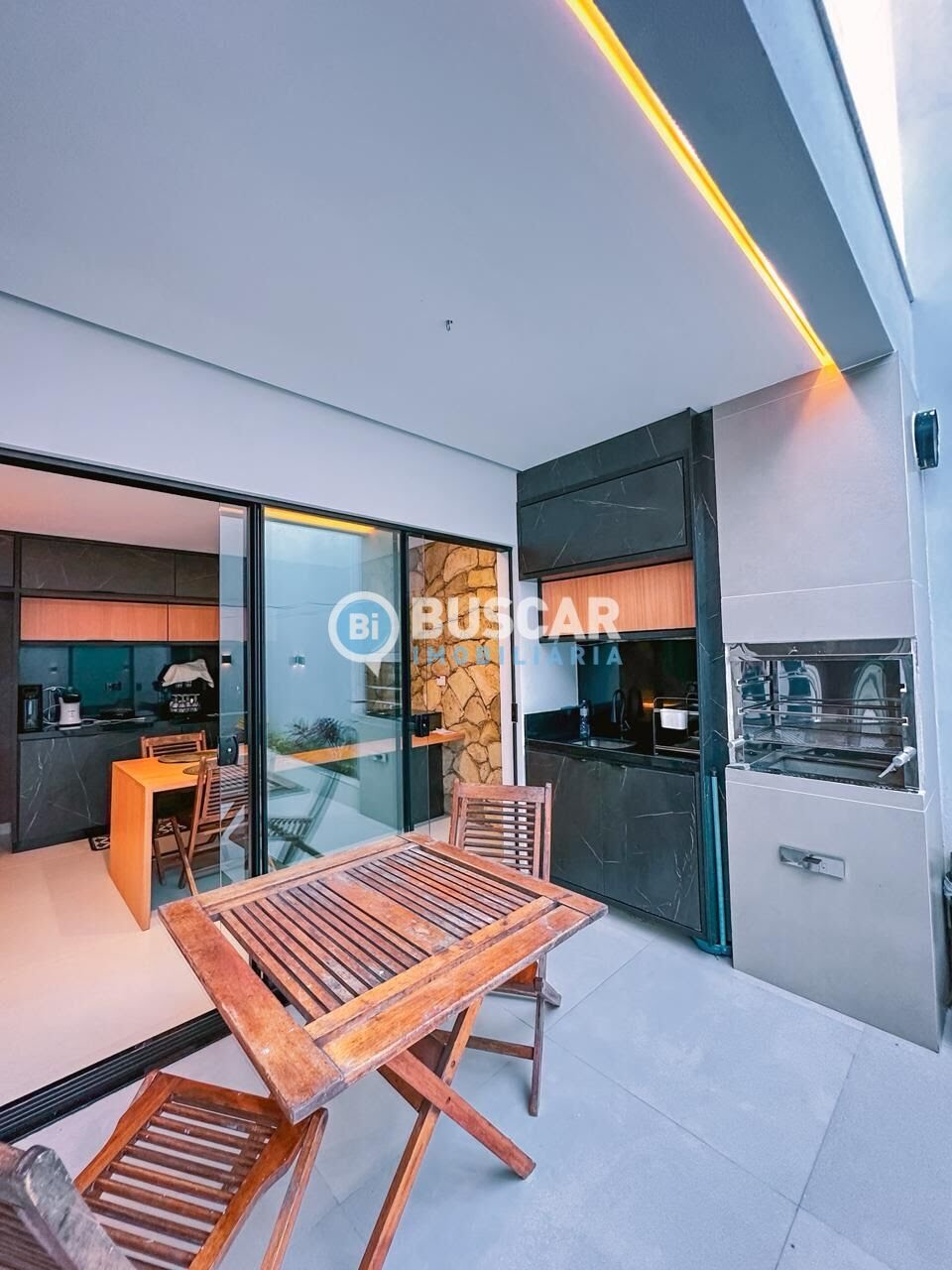 Casa à venda com 3 quartos, 2 suítes, 2 vagas e 267m² no Sim, Feira de Santana (BA) — foto 8 de 21