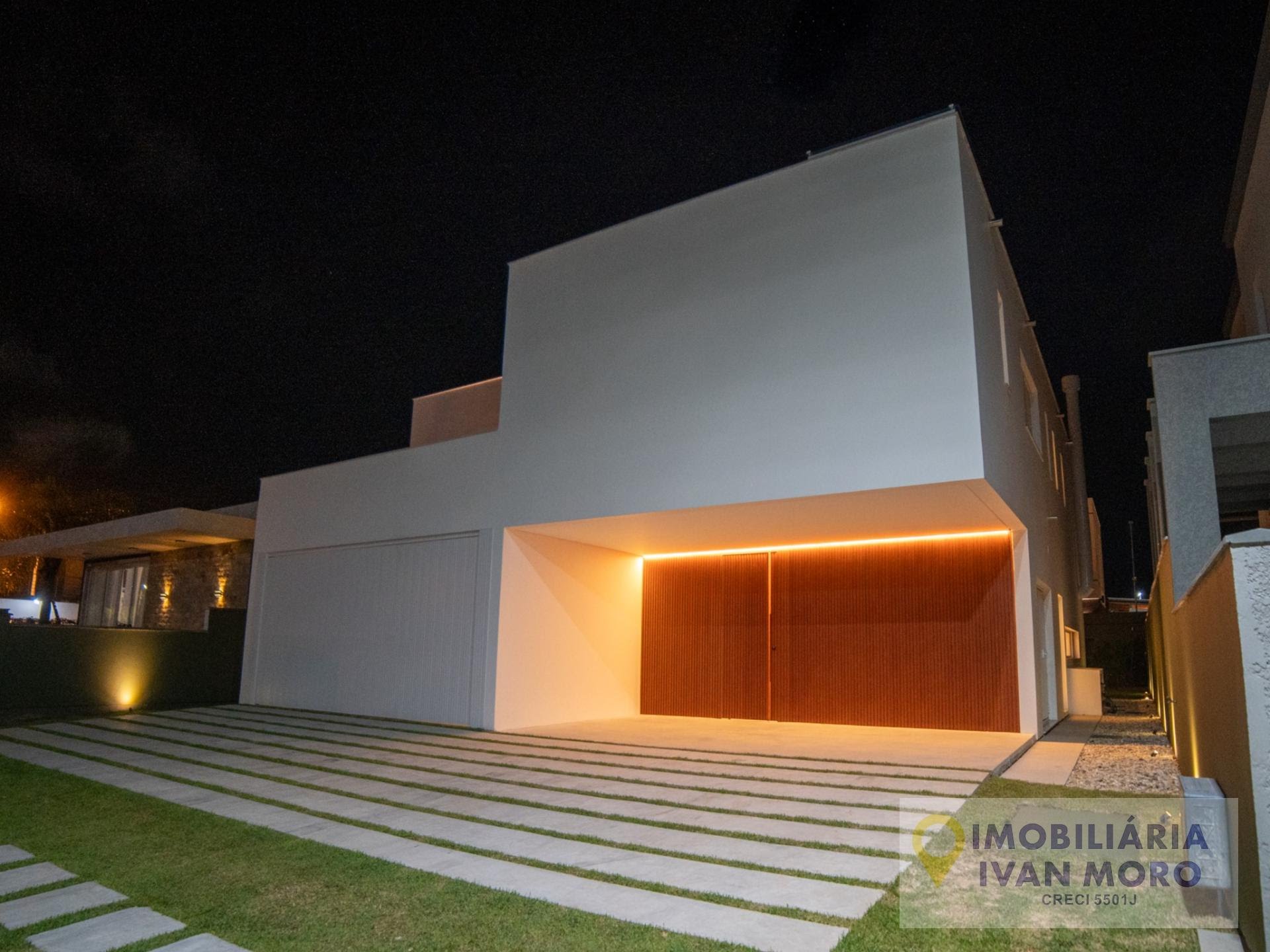 Casa à venda com 4 quartos, 4 suítes, 6 vagas e 297m² no São João do Rio Vermelho, Florianópolis (SC) — foto 24 de 30