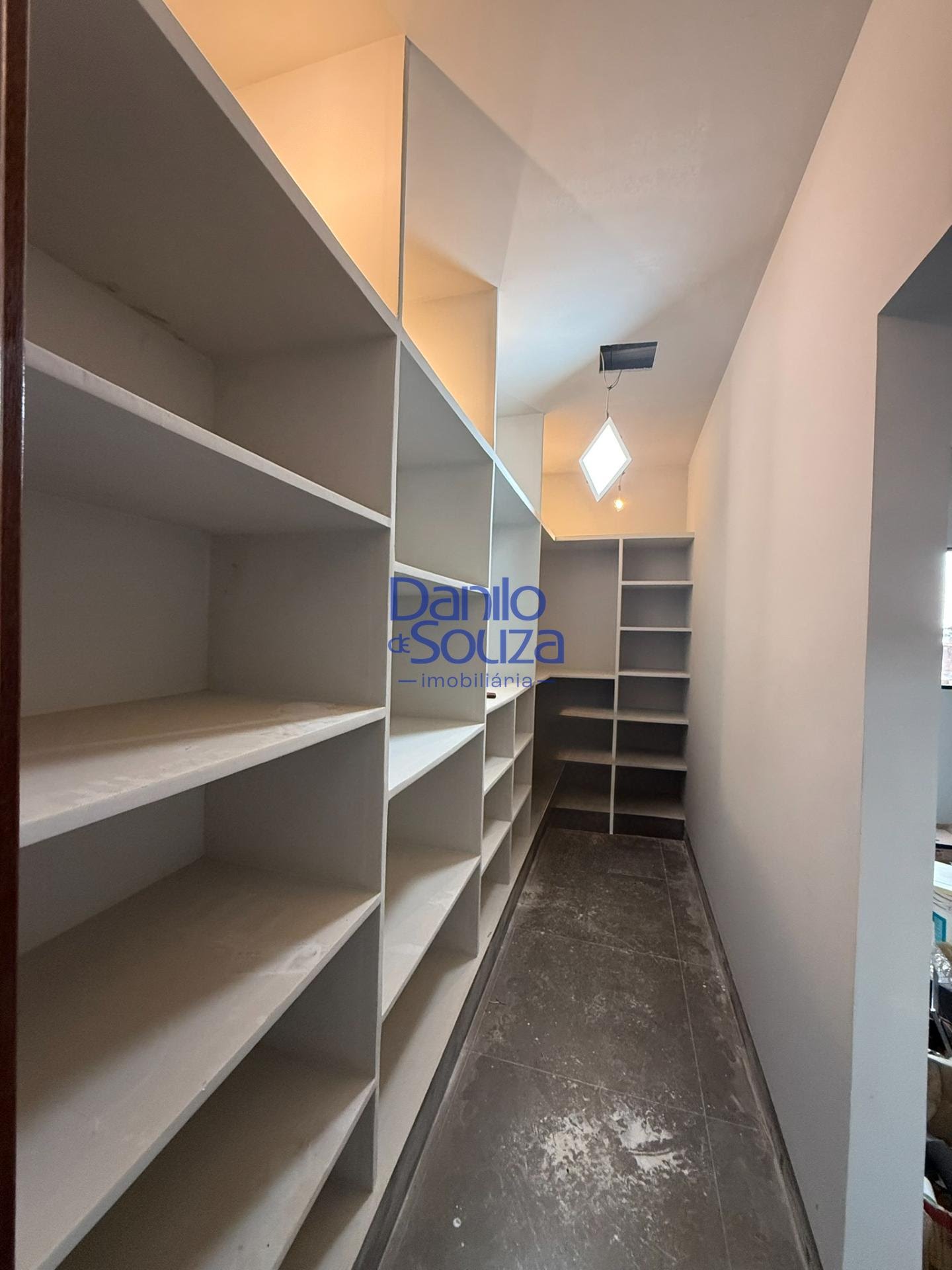 Casa à venda com 3 quartos, 1 suíte, 2 vagas e 360m² no Veredas do Belvedere, Araxá (MG) — foto 10 de 15