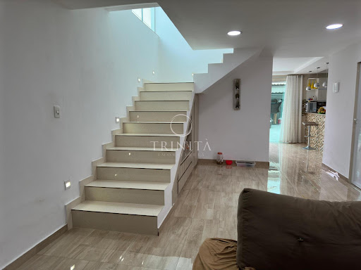 Escadas - Sandlake - Trinitá Imobiliária
