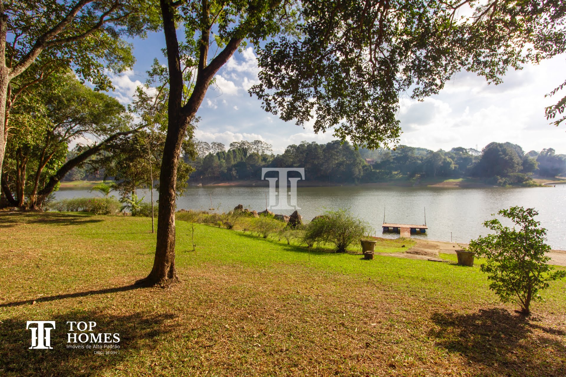Chácara à venda na represa de Itupararanga em Ibiúna/SP