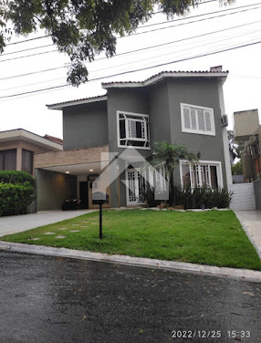 Casa de Condomínio em Alphaville - Santana de Parnaíba, SP