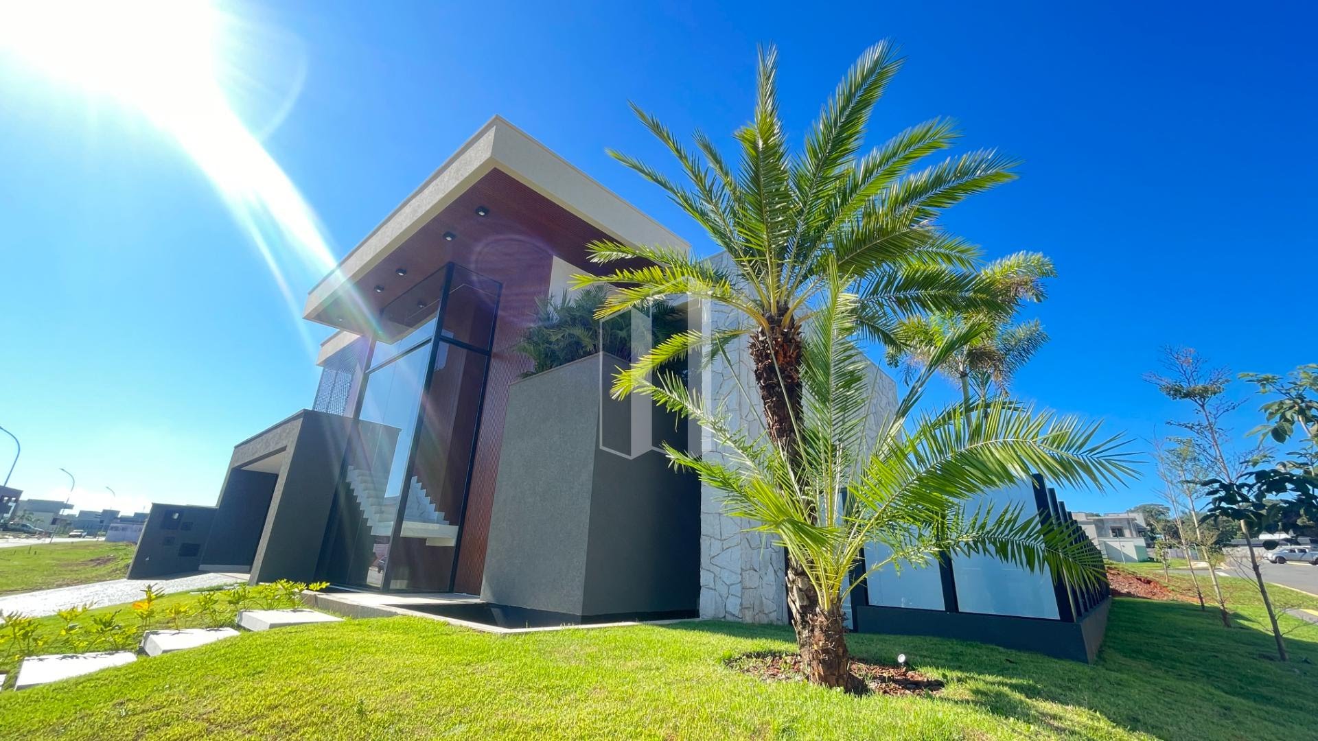 Casa à venda com 4 quartos, 4 suítes, 4 vagas e 369m² no Jardins França, Goiânia (GO) — foto 3 de 30