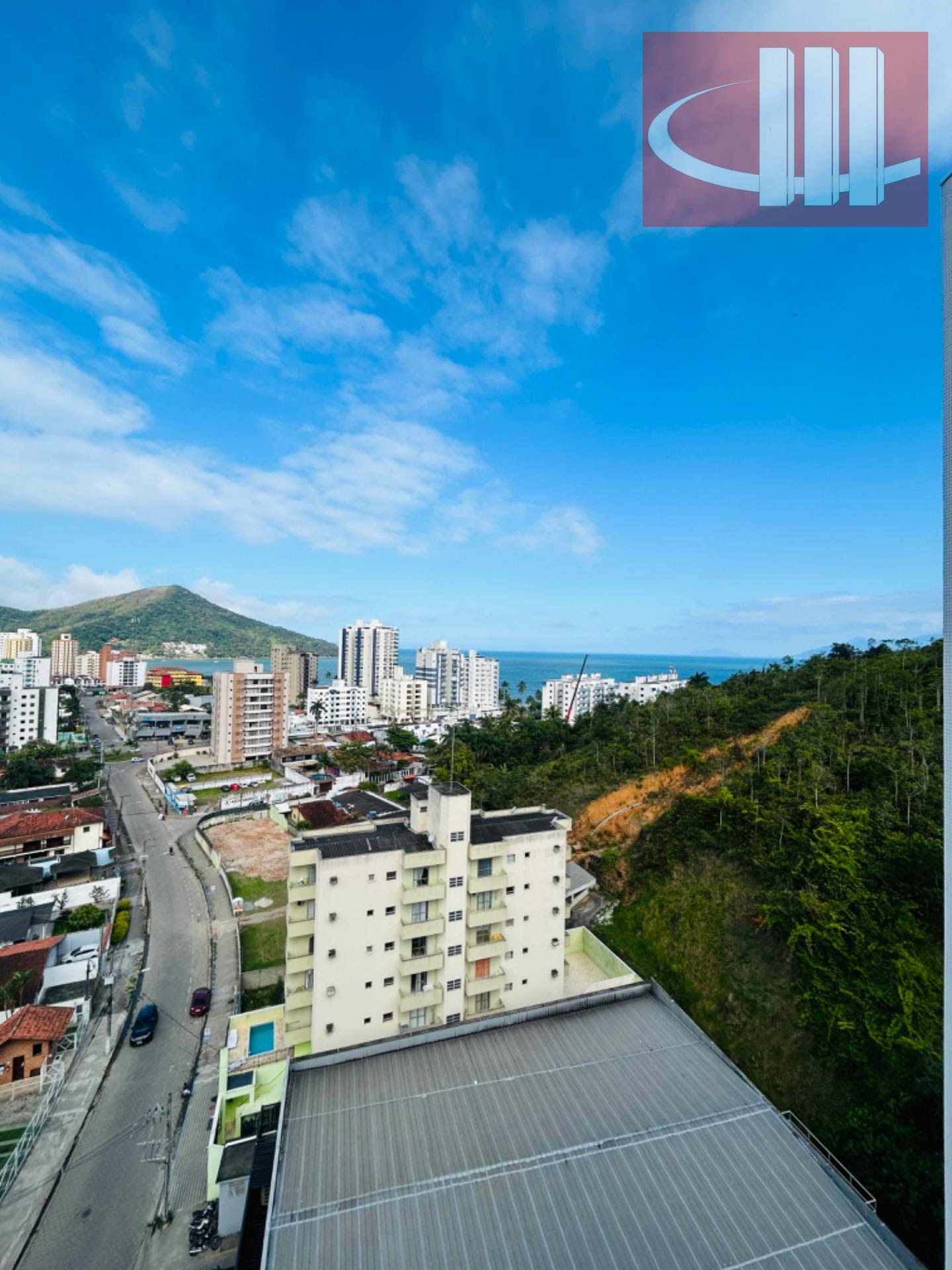 Vista lateral para a praia Martim de Sá