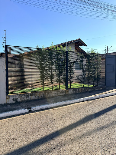 Casa com Área Gourmet no Condomínio Apoena Meireles – Coronel Antonino