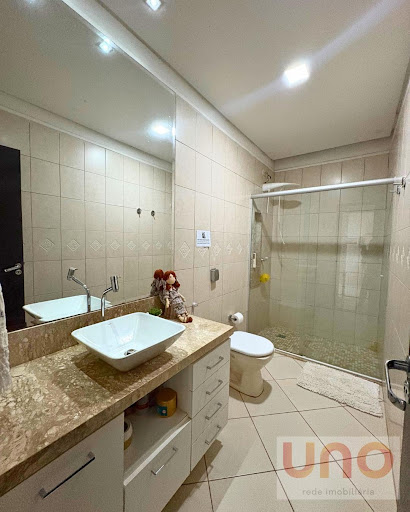 Casa em condomínio no  Vilas Boas com 4 quartos - Campo Grande