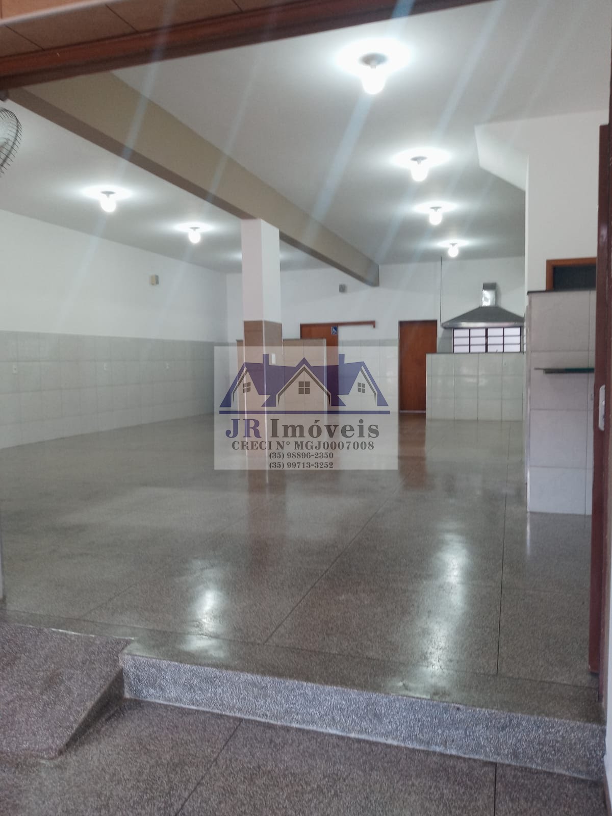 Comercial à venda com 3 banheiros e 190m² no Sossego, Piranguinho (MG) — foto 2 de 5