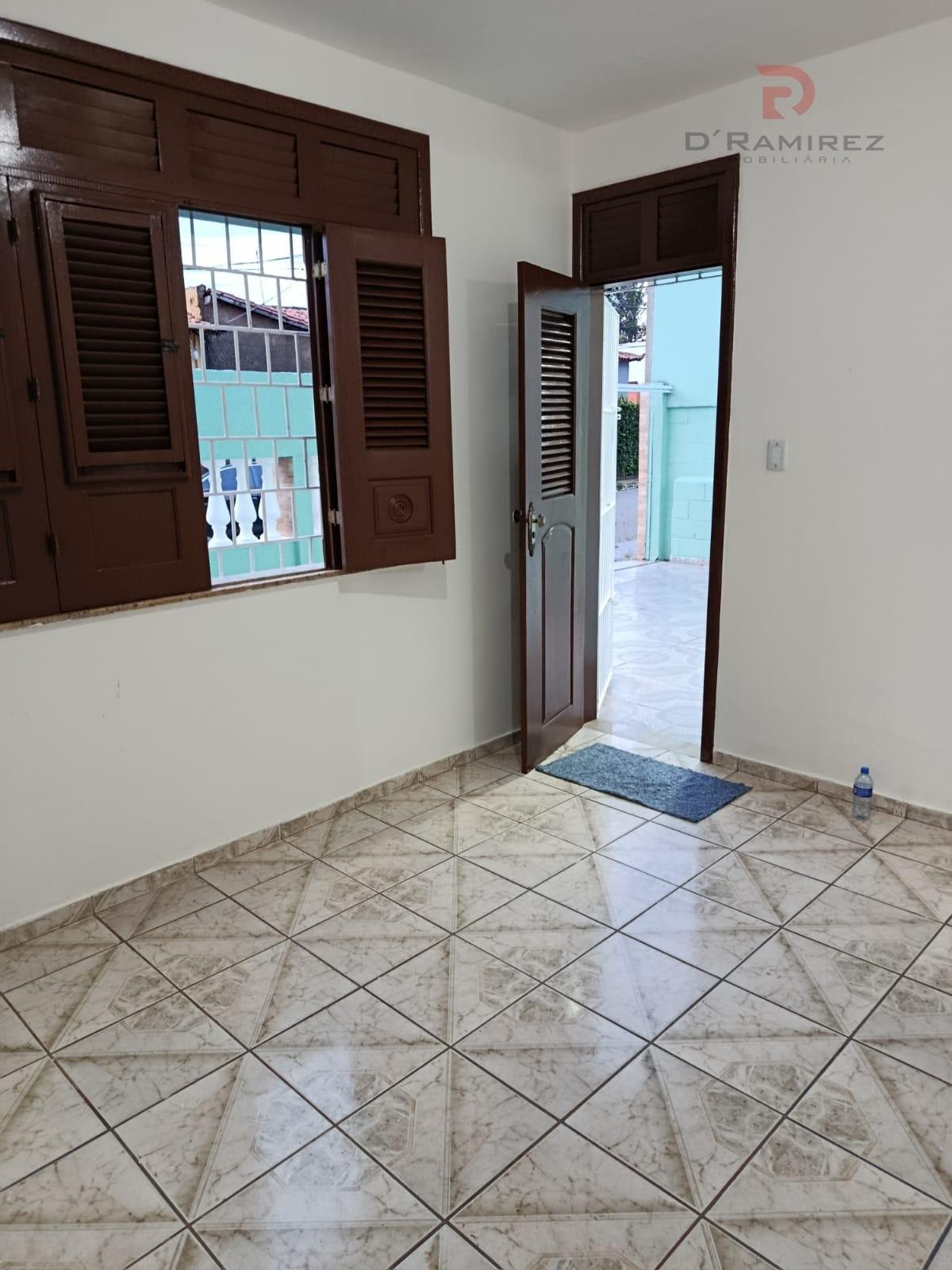 Casa à venda com 5 quartos, 1 suíte, 2 vagas e 250m² no Cohama, São Luís (MA) — foto 6 de 26