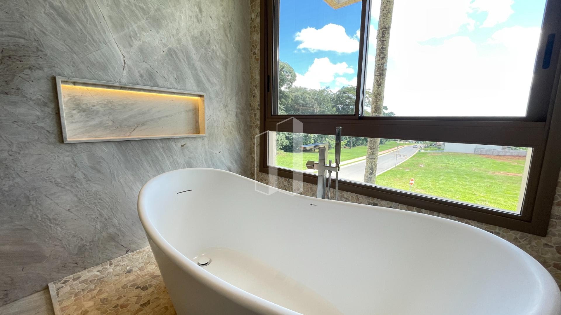 Casa à venda com 5 quartos, 5 suítes, 6 vagas e 440m² no Jardins França, Goiânia (GO) — foto 29 de 30