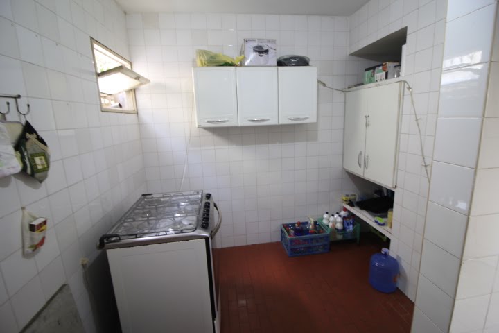 Casa à venda com 6 quartos, 2 suítes, 8 vagas e 354m² no Arruda, Recife (PE) — foto 13 de 30