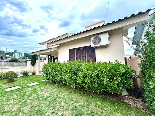 Casa em Urussanguinha  -  Araranguá