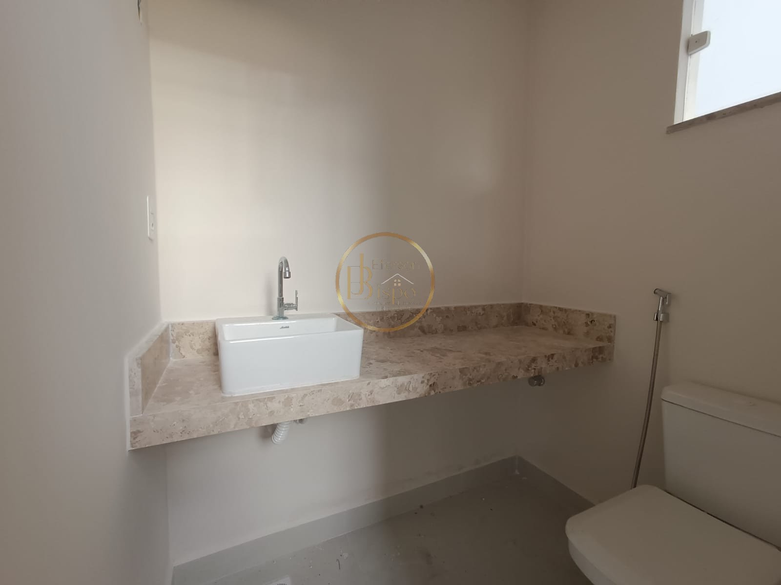 Casa à venda com 3 quartos, 1 suíte, 1 vaga e 122m² no Dville, Porto Seguro (BA) — foto 7 de 9