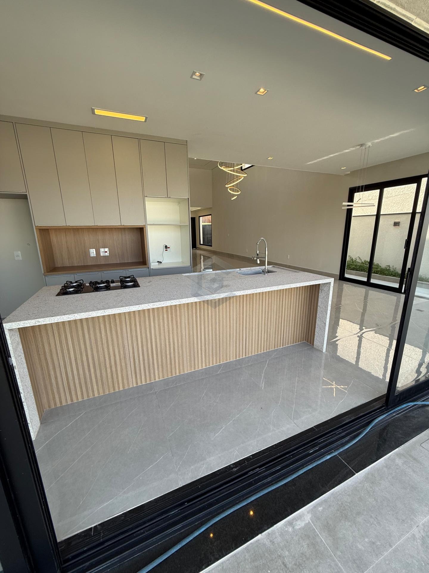 Casa à venda com 4 quartos, 4 suítes, 6 vagas e 237m² no Vila Martins, Itu (SP) — foto 4 de 11