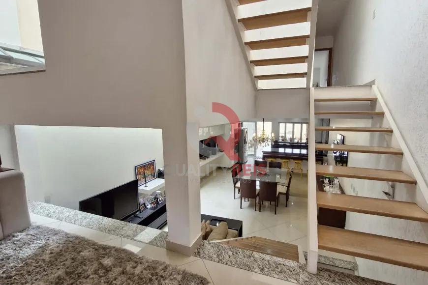 Sobrado, 3 quartos, 204 m² - Foto 3