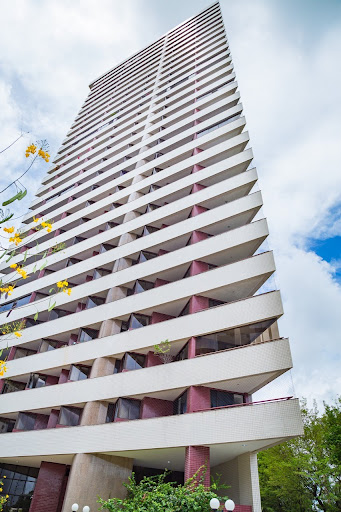 Apartamento 4 quartos, 2 suites 3 vagas Ed. Avis Liberta bairro Graças  -  Recife