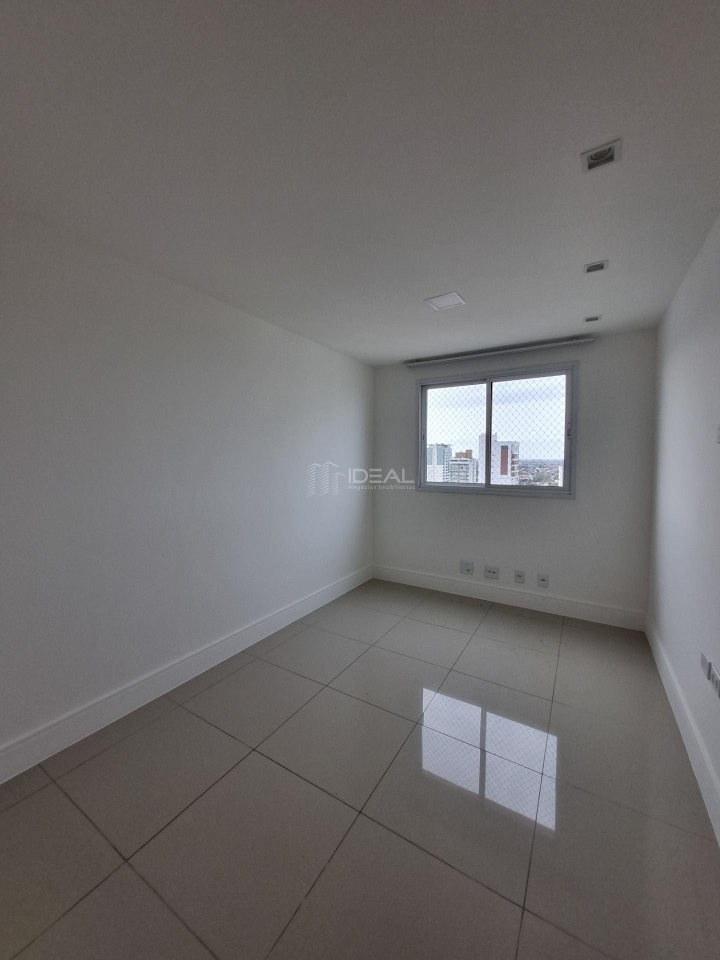 Apartamento à venda com 3 quartos, 1 suíte, 2 vagas e 105m² no Parque Tamandaré, Campos dos Goytacazes (RJ) — foto 12 de 17