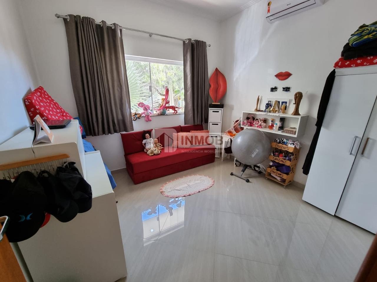 Casa à venda com 4 quartos, 3 suítes, 2 vagas e 270m² no Caminho Novo, Tremembé (SP) — foto 9 de 30