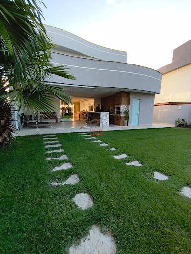 Casa em Condomínio Boulevard Lagoa Serra: 4 Suítes à Venda