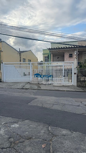 Casa 04 Quartos no  Jardim Guanabara  -  Rio de Janeiro