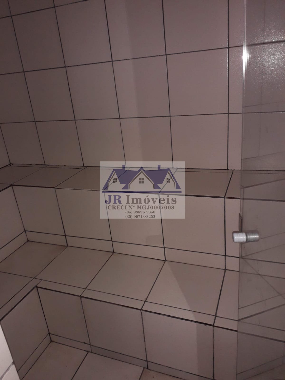 Casa à venda com 3 quartos, 2 banheiros, 2 vagas e 480m² no Centro, Piranguçu (MG) — foto 4 de 9