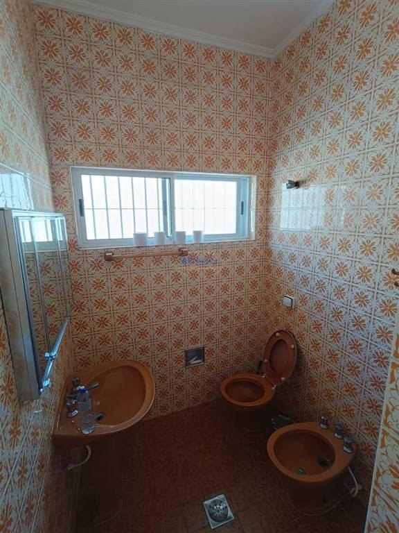 Casa à venda com 3 quartos, 1 suíte, 2 vagas e 115m² no Cidade Ocian, Praia Grande (SP) — foto 9 de 30