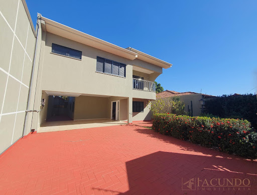 Fachada/Garagem