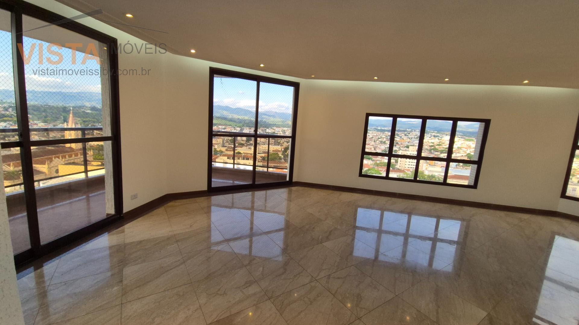 Apartamento à venda com 4 quartos, 4 suítes, 2 vagas e 310m² no Centro, São João da Boa Vista (SP) — foto 3 de 30