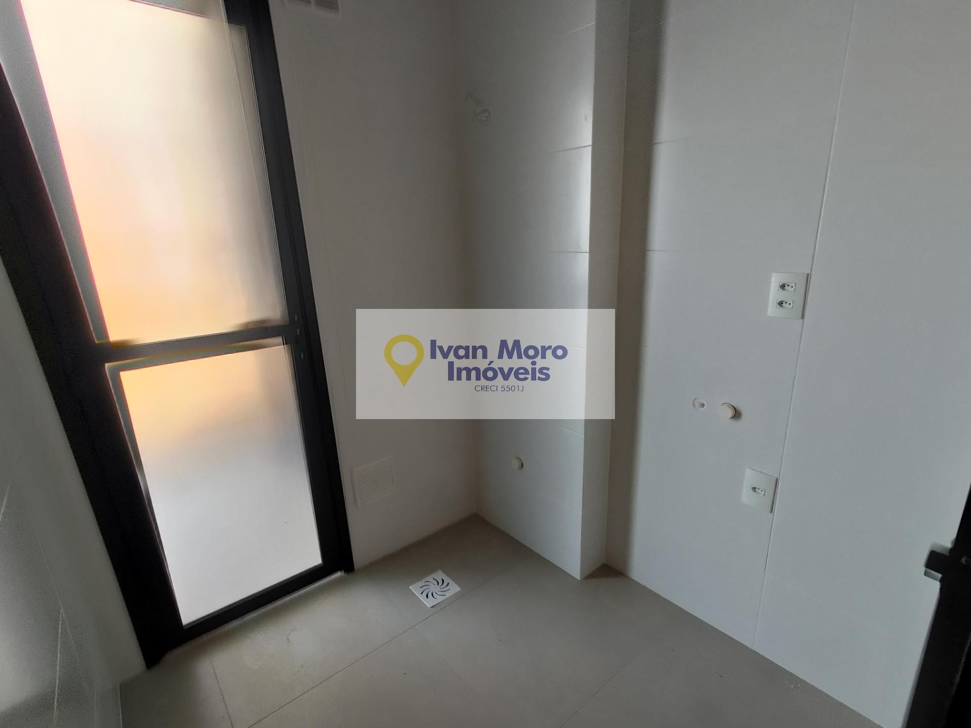 Apartamento à venda com 3 quartos, 3 suítes, 2 vagas e 110m² no Centro, Florianópolis (SC) — foto 10 de 30