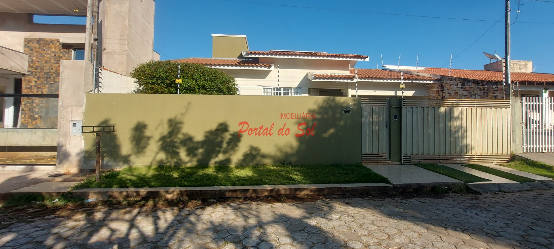 Casa à venda com 3 quartos, 1 suíte, 2 vagas e 225m² no Jardim Santa Crescência, Santo Antônio da Platina (PR) — foto 2 de 16