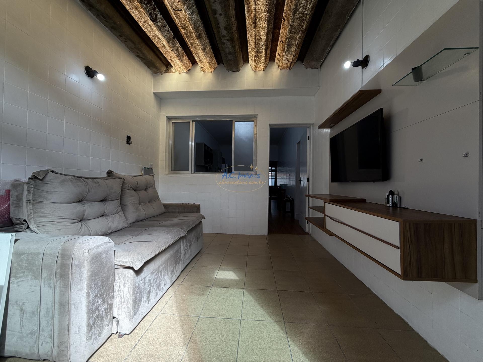 Casa à venda com 3 quartos, 1 suíte, 6 vagas e 153m² no Vila Assuncao, Praia Grande (SP) — foto 14 de 23